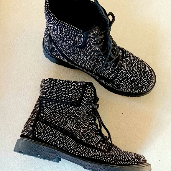 Rock & Candy Studded Rhinestone Black Biker BootsFaux fur linedWomen's Size 9 - Picture 1 of 12